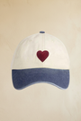 CAPPELLO BICOLORE CON CUORE RICAMATO – 100% COTONE